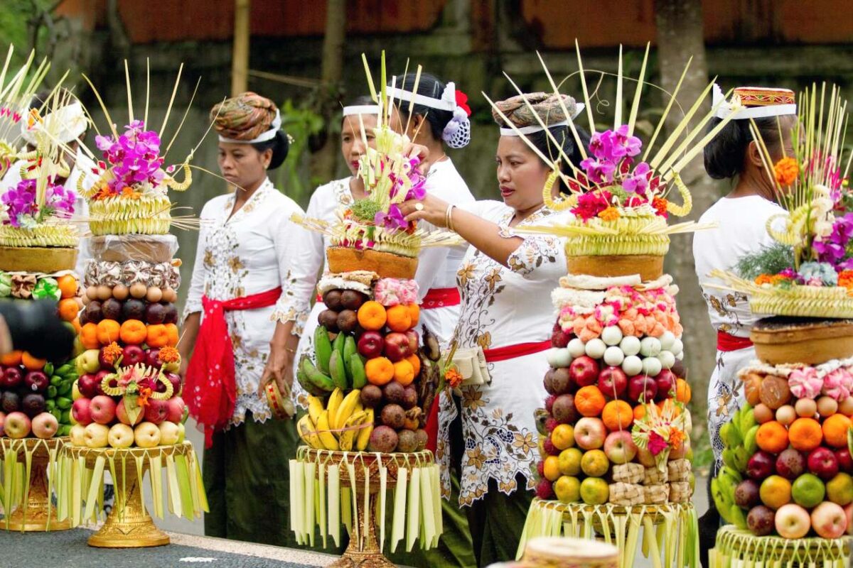 melasti temple decorations