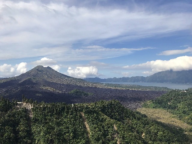 puncak mountains volcano